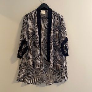 Silence & Noise | Pattern Shawl | M